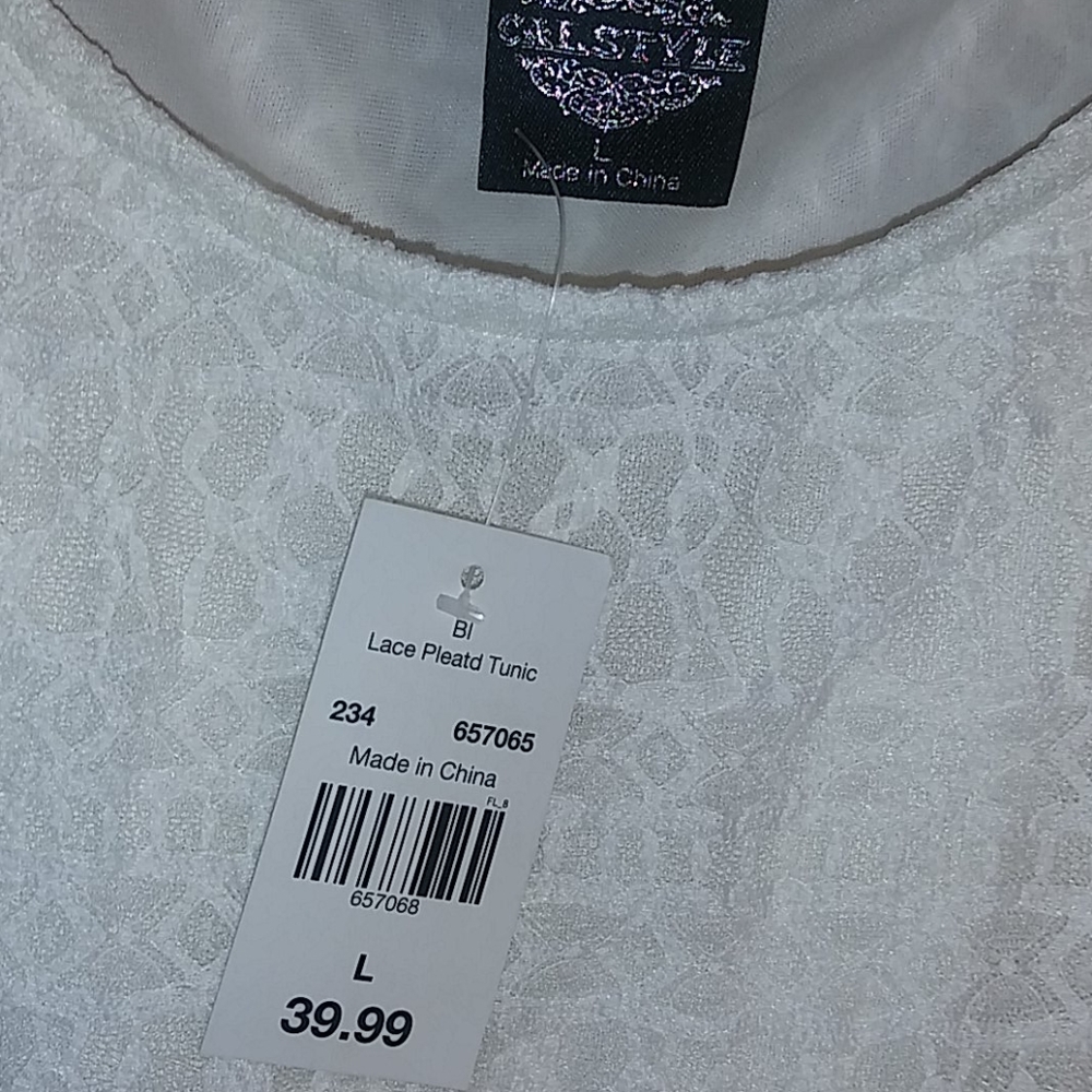 Dress - Picture 2 of 5